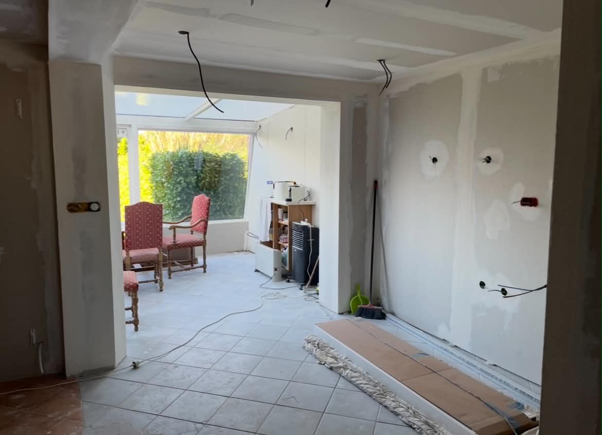 Ancien carrelage espace cuisine