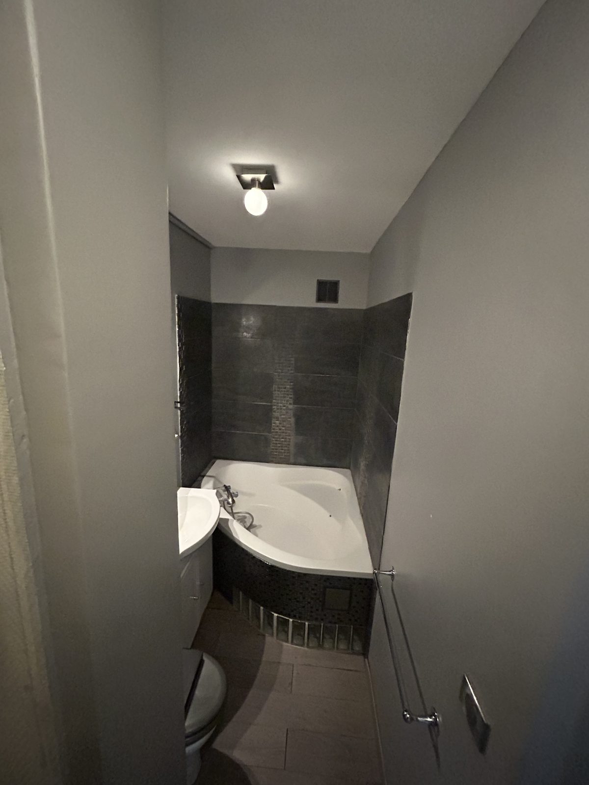 Salle de bain avant rénovation